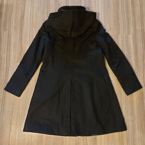 Gorgeous DKNY black princess coat - Picture 4 of 9